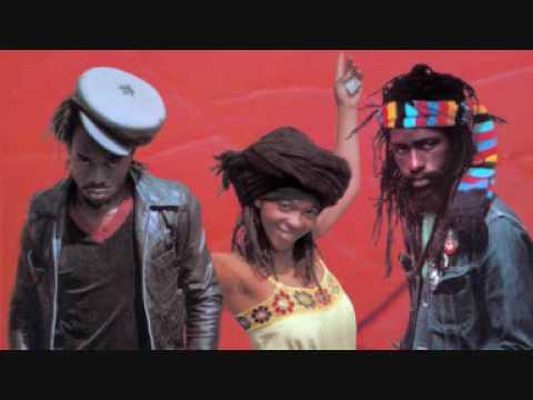 Black Uhuru - Youth of Eglington