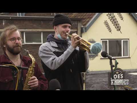 MIMS Premiere: Snazzback "Koch Loch" (Live on The Gallimaufry)