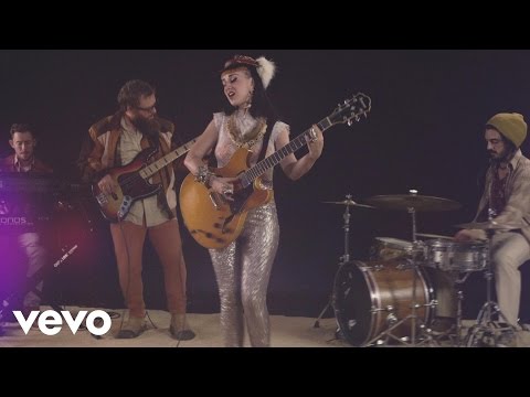 Hiatus Kaiyote - Breathing Underwater
