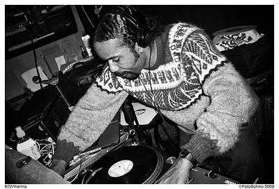 Radio High Life : Latin Vibes, afrobeat, disco and more with DJ Doug Noble