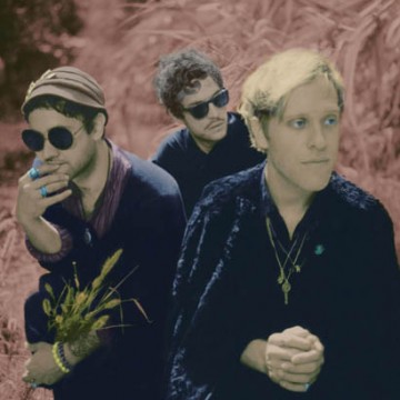 Unknown Mortal Orchestra "So Good At Being In Trouble"