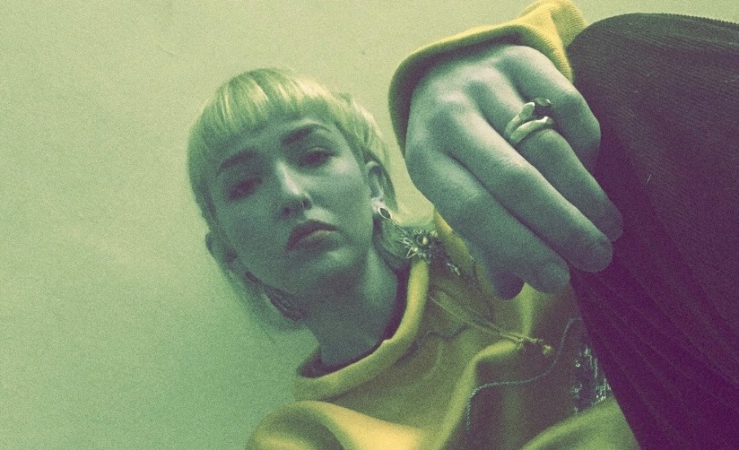 Exclusive Premiere: Erin Buku & Jonny Faith "Tomorrow"