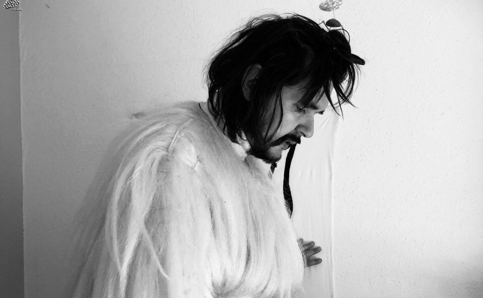 Exclusive Premiere: El Dragón Criollo "La Brisa"