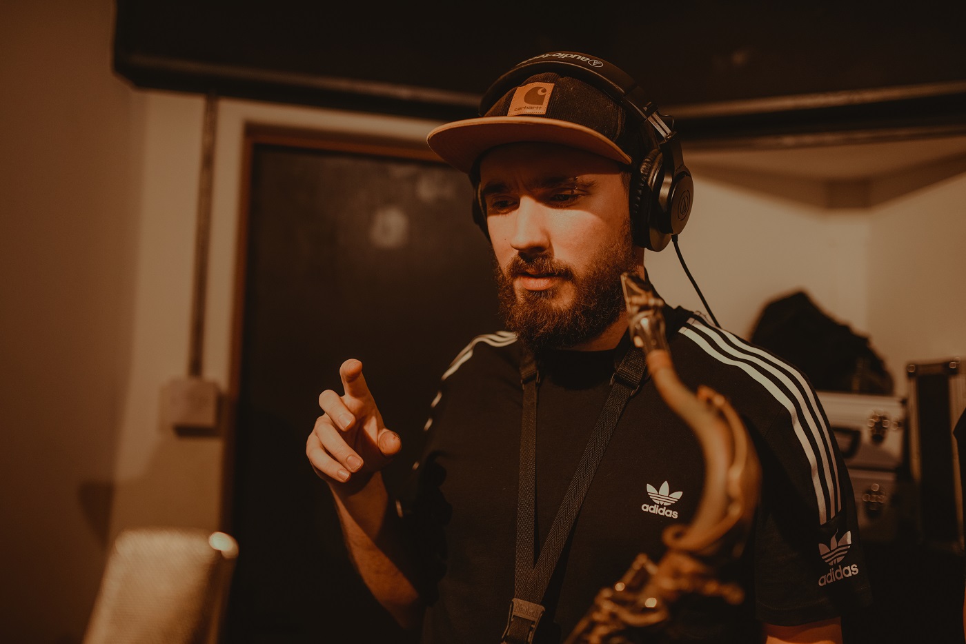 Exclusive Premiere: Gabriele Pribetti "In or Out"