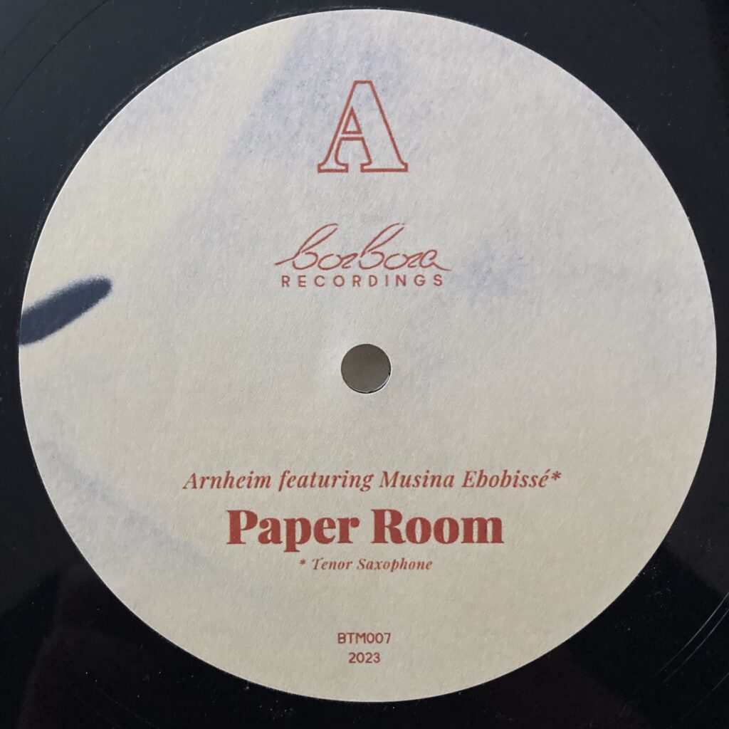 Exclusive Premiere: Arnheim featuring Musina Ebobissé "Paper Room" | Music Is My Sanctuary